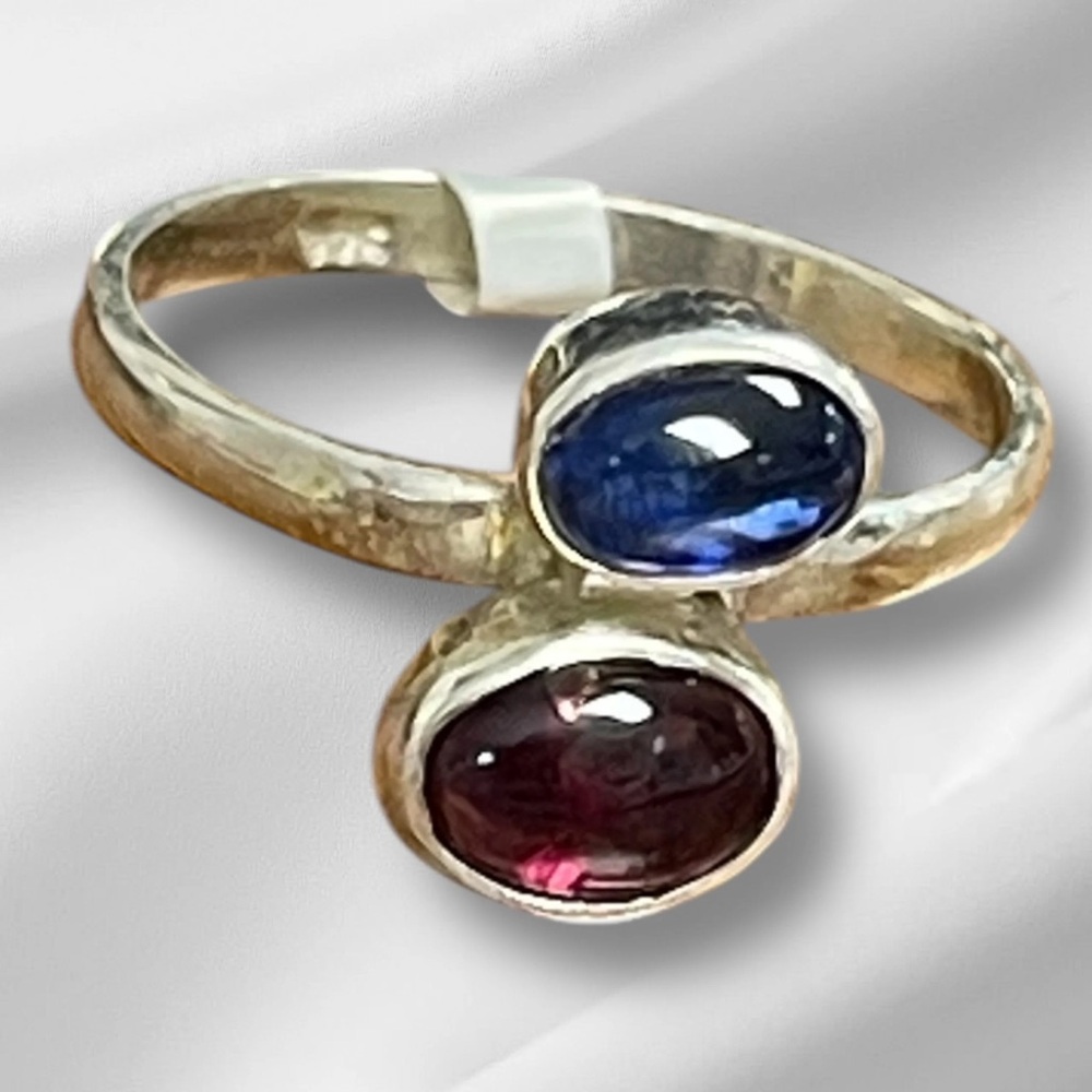 Kyanite and Garnet SS Ring